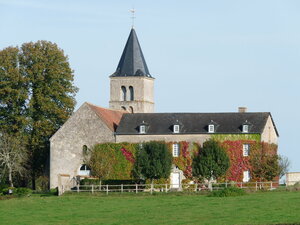 Église Saint Pierre de Montambert
